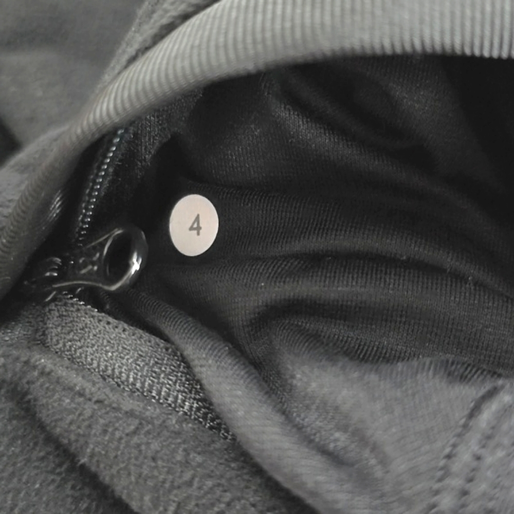 Lululemon Women's Moto Jacket Black Thick Soft Fleece Loose Fit Long Length Sz 4 - Picture 12 of 15
